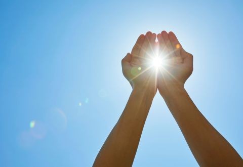 Nutricosmética Solar: Por qué deberías empezar a preparar tu piel para el sol hoy mismo